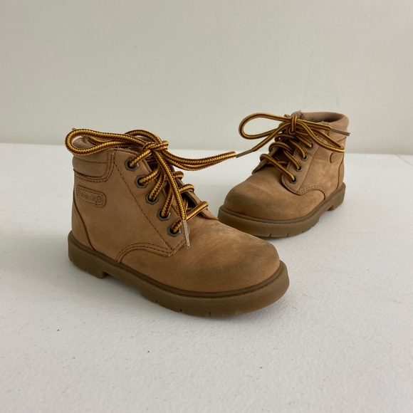 Stride Rite kid’s tan leather lace up Rimrock II boots size‎ 6 - Picture 1 of 7
